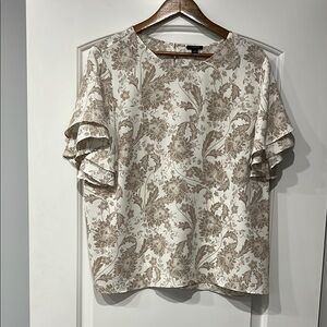 Floral Print Blouse with Ruffle Sleeves